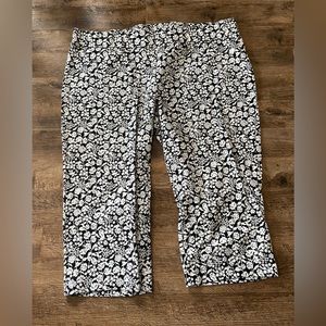 The MOST comfortable Lands’ End Starfish pants with cute black and white pattern